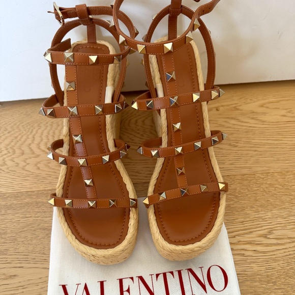 VALENTINO Rockstud Torchon Wedge Espadrilles - Size 39 - Authentic Designer Glam